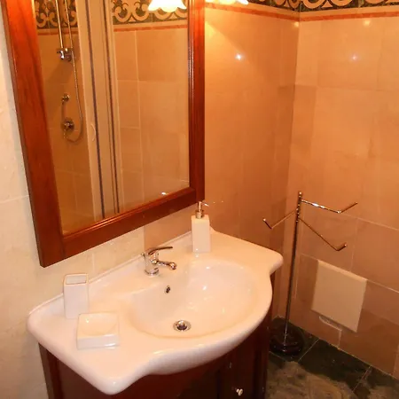 Palazzo Magnocavallo 3* Naples